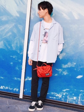 「WEGO（ウィゴー）のアイテム（シャツ/ブラウス）」を使った、黒坂学さん（メンズ・171cm）の春コーディネート