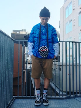 「KANGOL（カンゴール）のアイテム（バッグ）」を使った、黒坂学さん（メンズ・171cm）の春コーディネート
