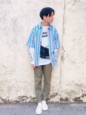 「WEGO（ウィゴー）のアイテム（シャツ/ブラウス）」を使った、黒坂学さん（メンズ・171cm）の春コーディネート