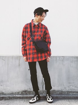 「WEGO（ウィゴー）のアイテム（デニムパンツ）」を使った、黒坂学さん（メンズ・171cm）の夏コーディネート