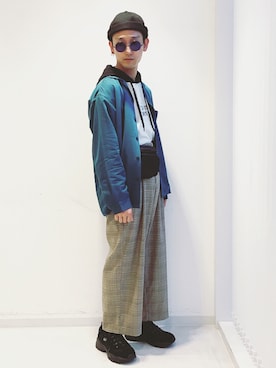 「アイテム（イヤリング）」を使った、黒坂学さん（メンズ・171cm・20代）の秋コーディネート