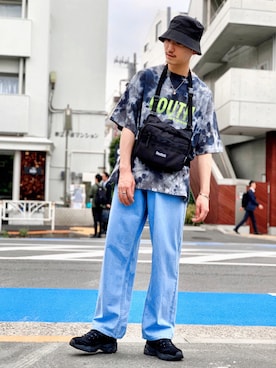 「アイテム（Tシャツ/カットソー、ブラック系）」を使った、黒坂学さん（メンズ・170cm）の夏コーディネート