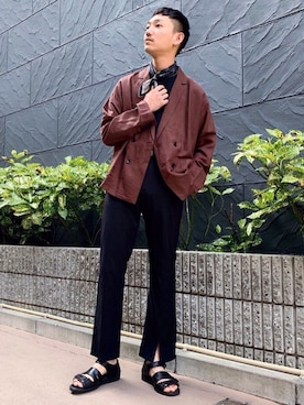 「スリット」｜「アイテム（ジャケット/アウター）」を使った、黒坂学さん（メンズ・171cm）の夏コーディネート