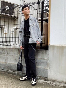 「スリット」｜「アイテム（ジャケット/アウター）」を使った、黒坂学さん（メンズ・171cm）の秋コーディネート