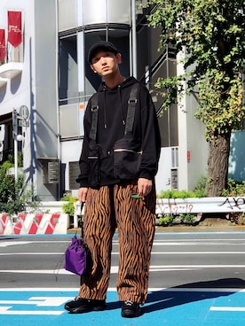 「FILA（フィラ）のアイテム（スニーカー）」を使った、黒坂学さん（メンズ・171cm）の秋コーディネート