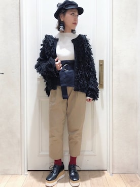 「アイテム（ピアス（両耳用））」を使った、NAOKO.sさん（レディース・158cm・30代）の秋コーディネート