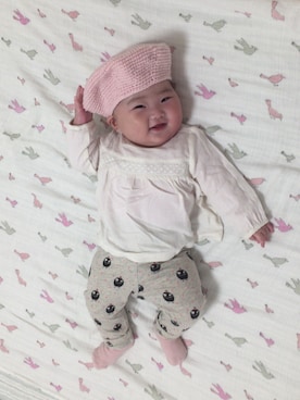 「babygap」｜「アイテム（ハンチング/ベレー帽）」を使った、RINAさん（キッズ・70cm）の冬コーディネート