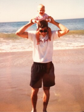 alicia younger さんのコーディネート