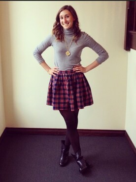 alicia younger さんのコーディネート