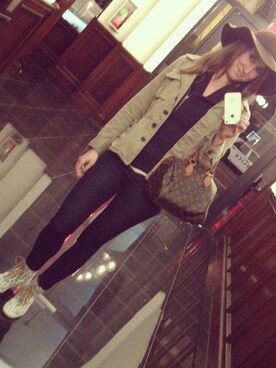 alicia younger さんのコーディネート