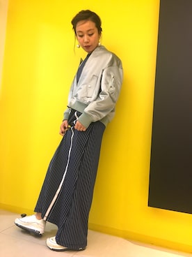 「DIESEL BLACK GOLD（ディーゼル ブラック ゴールド）のアイテム（ワンピース、ブルー系）」を使った、MIHOさん（レディース・163cm）の冬コーディネート