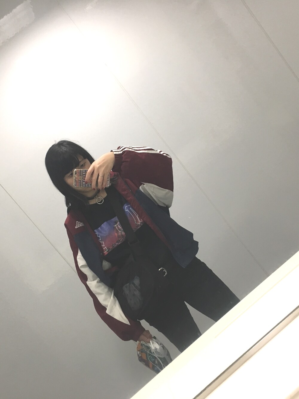 「秋コーデ、メンズライク」｜「adidasのアイテム（ブルゾン、レッド系）」を使った、miyukichanさん（レディース・165cm）の秋コーディネートの1枚目の写真