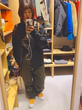 「STUSSY（ステューシー）のアイテム（ブルゾン）」を使った、チャンコマさん（レディース・165cm）の冬コーディネート
