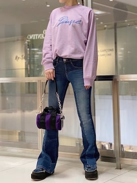 「DIESEL」｜「アイテム（スウェット）」を使った、KAXXHAさん（レディース・160cm）の冬コーディネート