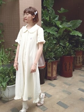 パンプスを使った 白ワンピース の人気ファッションコーディネート 地域 中国大陸 Wear