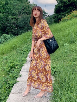 チョコパン euw 花柄レース×メッシュ生地 ロングスカート brown LILY BROWN（リリーブラウン）の「お花レースロングスカート