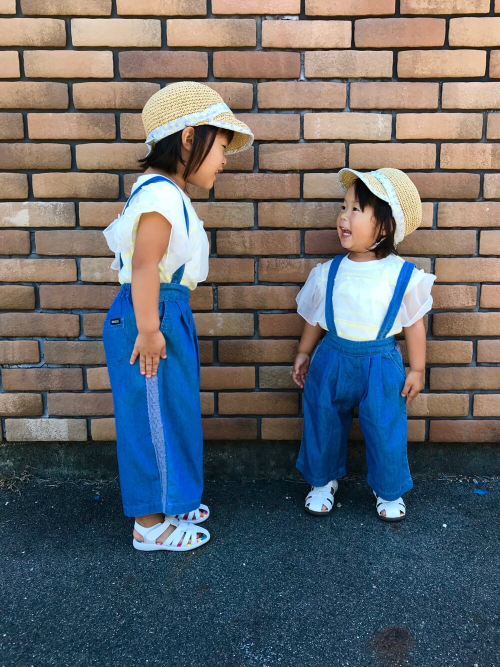 「女の子、女の子コーデ、姉妹コーデ、リンクコーデ、3歳、1歳」｜「BREEZEのアイテム（Tシャツ/カットソー、イエロー系）」を使った、みひろさん（キッズ・100cm）の夏コーディネートの1枚目の写真
