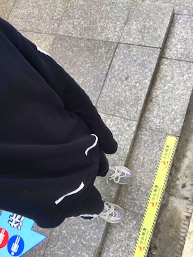 「Yeezy（イージー）のアイテム（その他シューズ）」を使った、AKACHTさん（メンズ・180cm）の春コーディネート