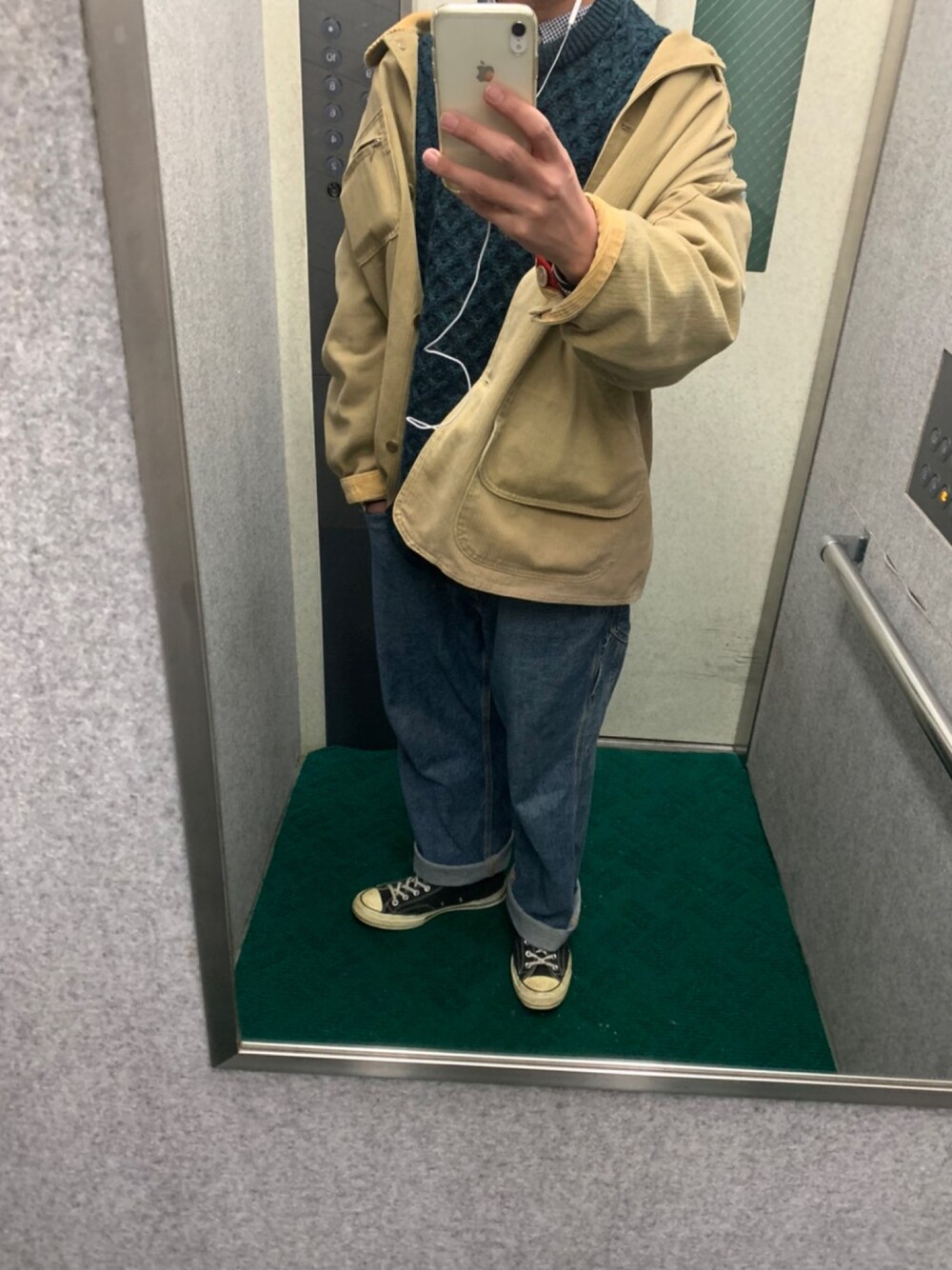 「Calvin Kleinのアイテム（デニムパンツ、ブルー系）」を使った、machimaaさん（メンズ・175cm）の冬コーディネートの1枚目の写真