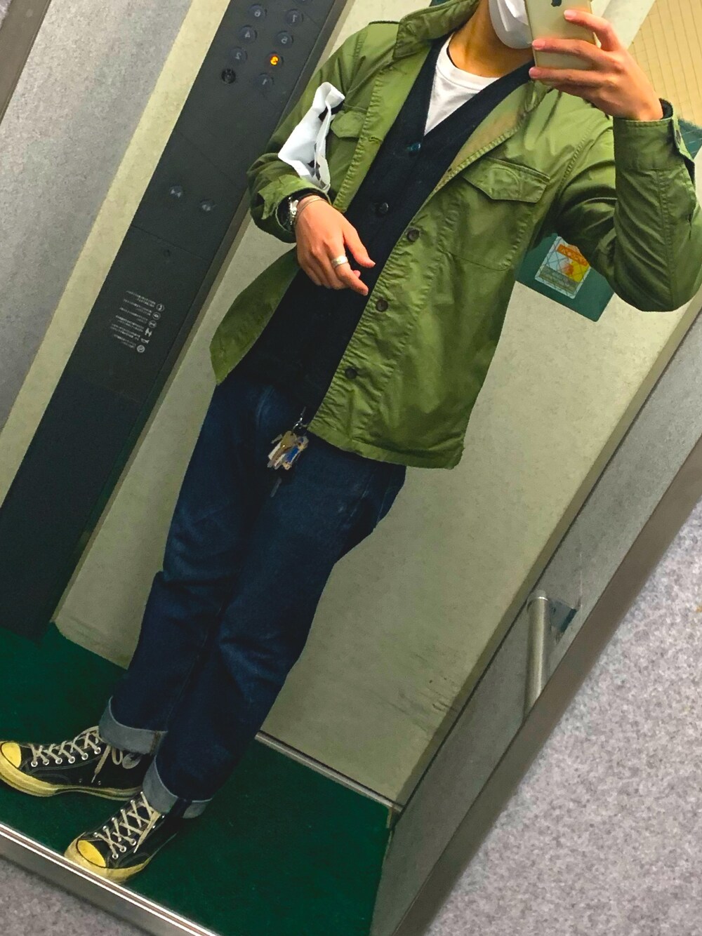 「RICHARDSONのアイテム（Tシャツ/カットソー、ホワイト系）」を使った、machimaaさん（メンズ・176cm）の冬コーディネートの1枚目の写真