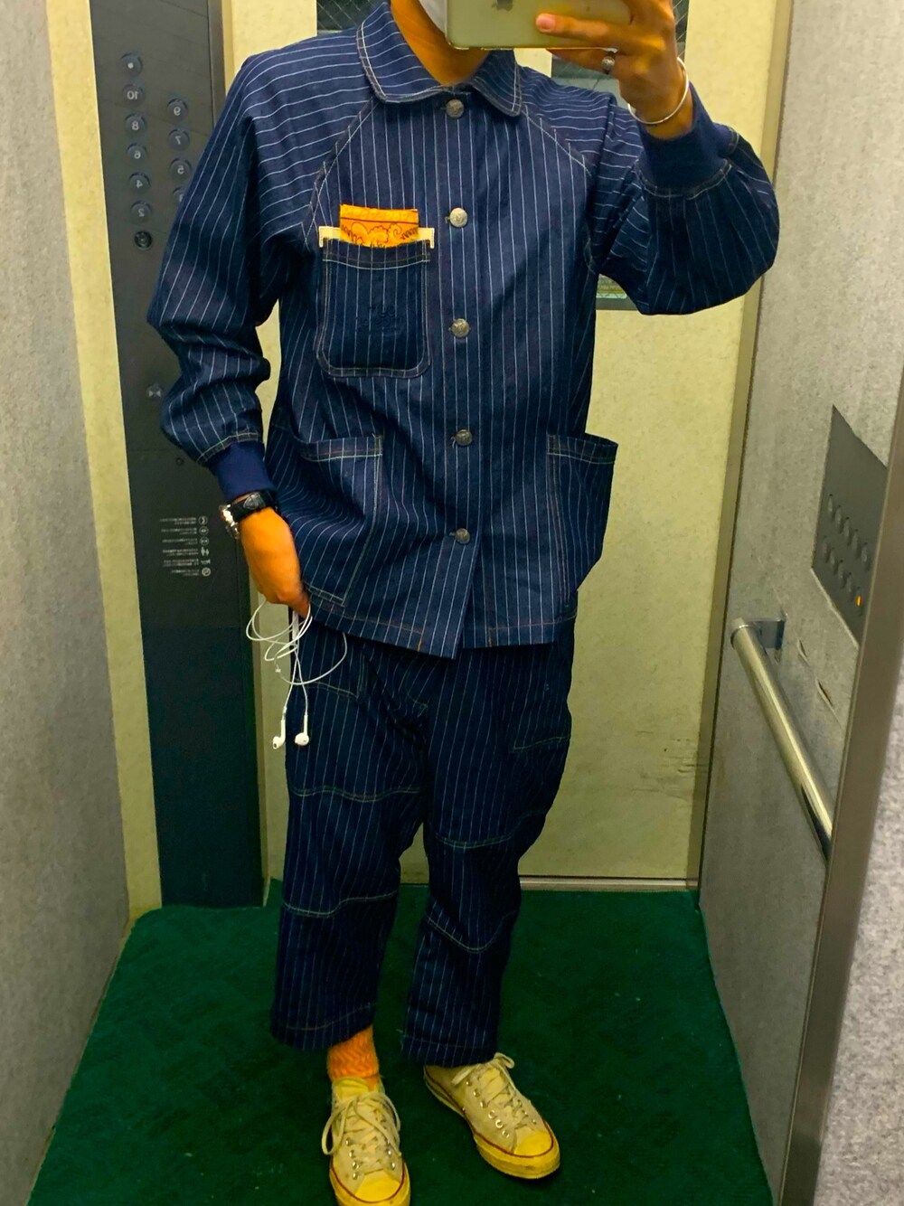 「gym masterのアイテム（サロペット/オーバーオール、ブルー系）」を使った、machimaaさん（メンズ・176cm）の冬コーディネートの1枚目の写真