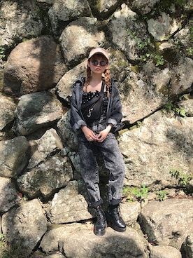「Guess（ゲス）のアイテム（キャップ）」を使った、yuchaさん（レディース・153cm）の秋コーディネート