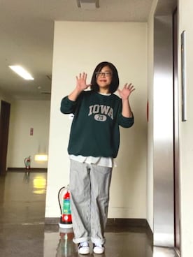 「スウェットコーデ」｜「アイテム（レインシューズ）」を使った、satomiさん（レディース・158cm）の春コーディネート