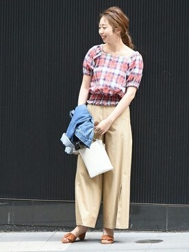 「Spick & Span（スピックアンドスパン）のアイテム（その他パンツ）」を使った、AiRIさん（レディース・168cm）の春コーディネート