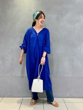 「アイテム（マフラー）」を使った、AiRIさん（レディース・168cm）の夏コーディネート