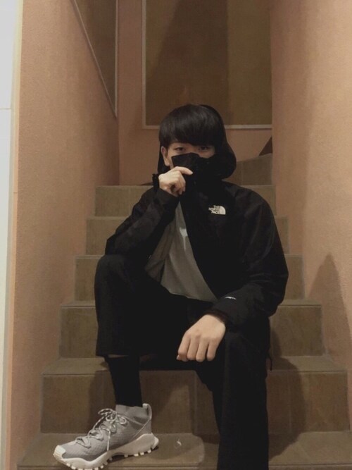 そりけん The North Faceのマウンテンパーカーを使ったコーディネート Wear
