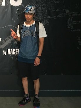 「LEFLAH（レフラー）のアイテム（ハット、ブルー系）」を使った、tAku  吉岡さん（メンズ・175cm）の秋コーディネート