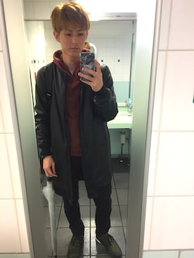 「ロング丈」｜「アイテム（ライダースジャケット）」を使った、tAku  吉岡さん（メンズ・175cm）の春コーディネート