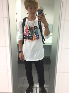 「ROLLING CRADLE（ローリングクレイドル）のアイテム（Tシャツ/カットソー）」を使った、tAku  吉岡さん（メンズ・175cm）の夏コーディネート
