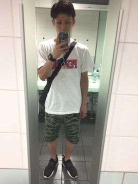 「ROLLING CRADLE（ローリングクレイドル）のアイテム（Tシャツ/カットソー）」を使った、tAku  吉岡さん（メンズ・175cm）の夏コーディネート
