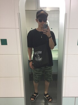 「Subciety（サブサエティ）のアイテム（帽子）」を使った、tAku  吉岡さん（メンズ・175cm）の夏コーディネート