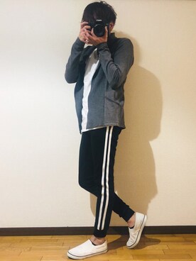 「シンプルおしゃれが好き」｜「アイテム（スリッポン）」を使った、たむさん（メンズ・170cm）の秋コーディネート