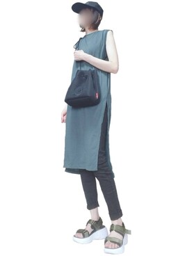 タンクトップを使った ノースリーブワンピース の人気ファッションコーディネート 季節 9月 11月 Wear