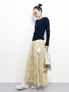 「Ungrid（アングリッド）のスラブリブヘンリーニット（ニット/セーター）」を使った、COLLENTE(yuco)さん（レディース・168cm）の夏コーディネート