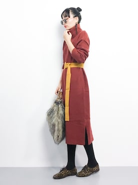 「レンガ色」｜「アイテム（グレー系）」を使った、COLLENTE(yuco)さん（レディース・168cm）の秋コーディネート