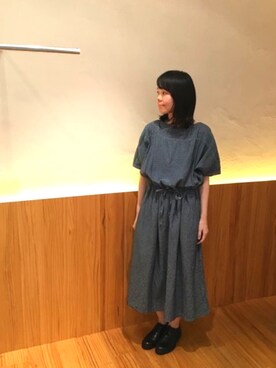 「チェックワンピース」｜「アイテム（スリッポン）」を使った、SHINOさん（レディース・159cm）の夏コーディネート