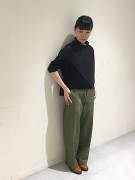 「アイテム（スリッポン）」を使った、SHINOさん（レディース・159cm）の冬コーディネート
