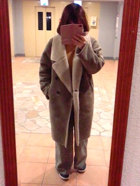「グレーパンツ」｜「アイテム（ムートンコート）」を使った、yuuKiさん（レディース・154cm）の冬コーディネート