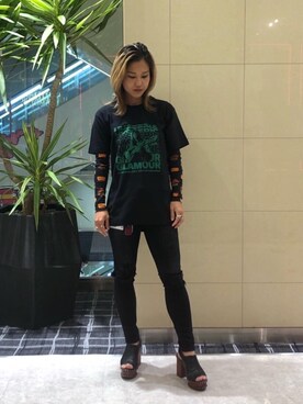 HOLYさんのコーディネート