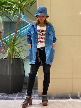 HOLYさんのコーディネート