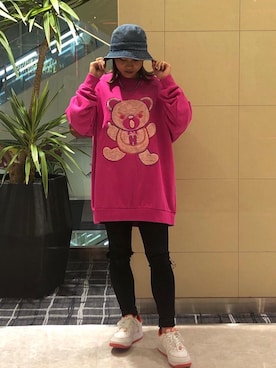 HOLYさんのコーディネート