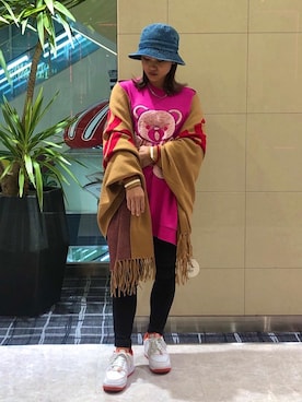 HOLYさんのコーディネート