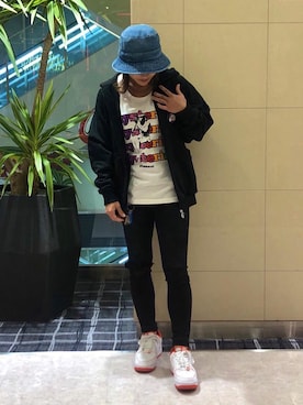 HOLYさんのコーディネート