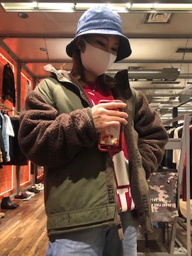 HOLYさんのコーディネート