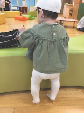 「H&M（エイチ・アンド・エム）のアイテム（タイツ/ストッキング）」を使った、hioriさん（キッズ・70cm）の冬コーディネート