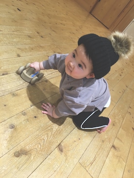 「petit main（プティマイン）のオーガニックコットンレイヤード風長袖トレーナー（スウェット、ピンク系）」を使った、hioriさん（キッズ）の冬コーディネート